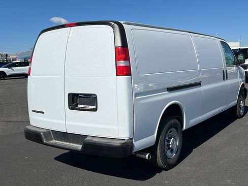 New 2024 Chevrolet Express 2500 Extended w/ Driver Convenience Package RWD image 5
