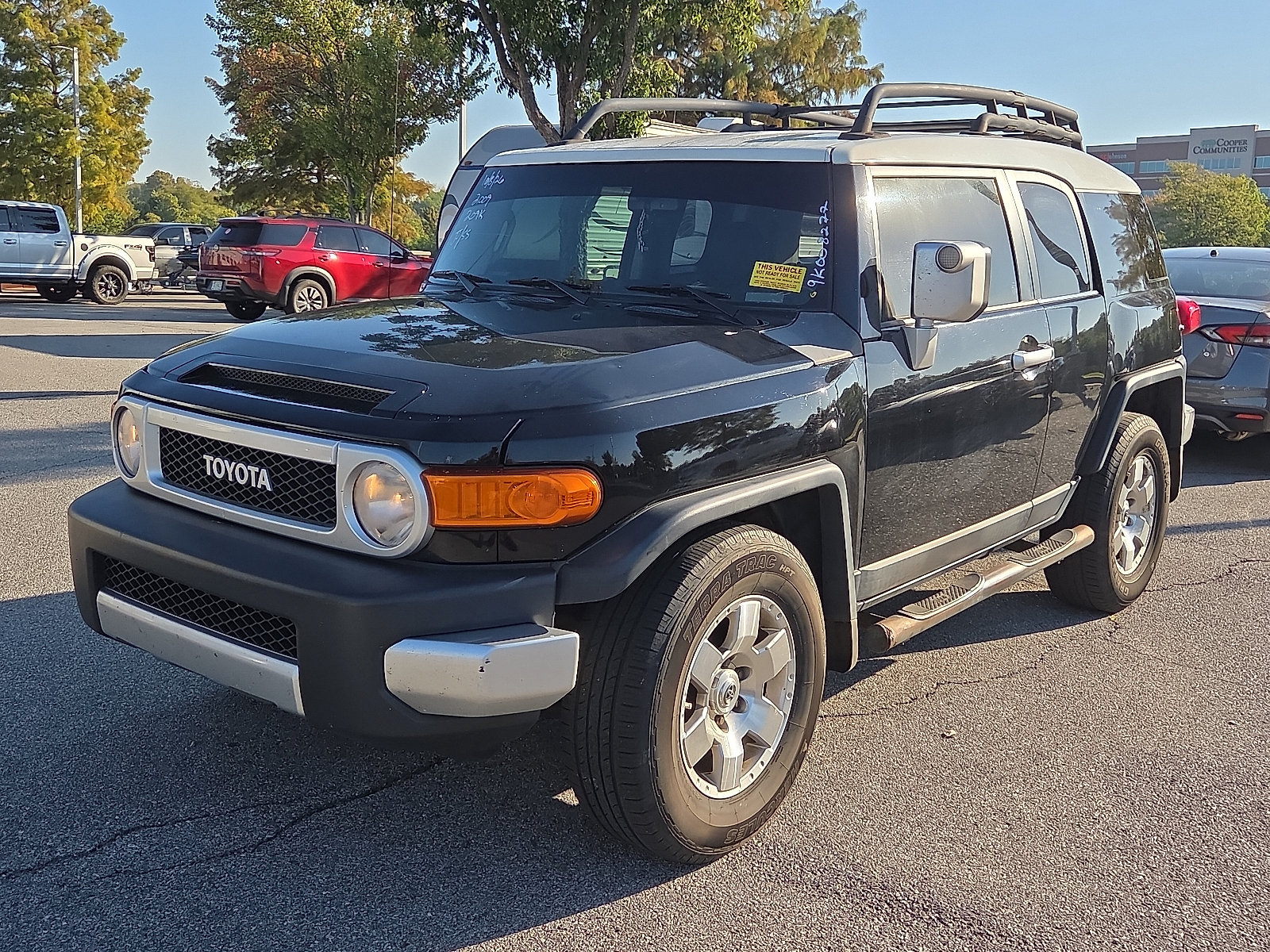 Used 2009 Toyota FJ Cruiser 2WD w/ Convenience Pkg image 2