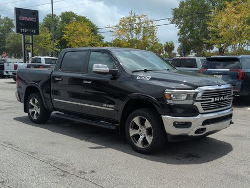 Used 2019 RAM 1500 Laramie AWD/4WD image 8