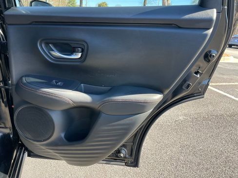 Certified 2025 Honda HR-V Sport image 32