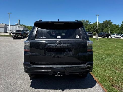 Used 2019 Toyota 4Runner Limited AWD/4WD image 4