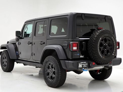 Used 2023 Jeep Wrangler Unlimited w/ Cold Weather Group image 7