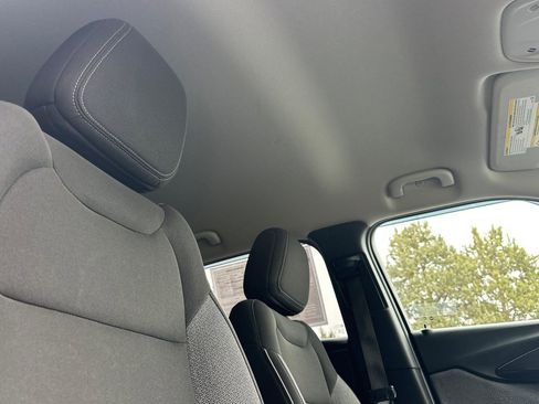 Used 2023 Chevrolet TrailBlazer LT w/ Convenience Package AWD/4WD image 17