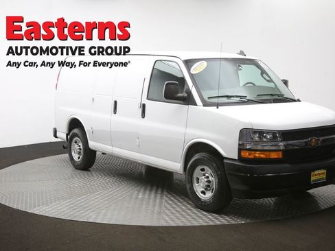 Used 2019 Chevrolet Express 2500 w/ Driver Convenience Package image 49