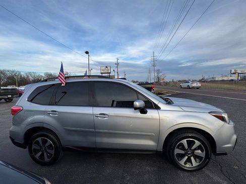 Used 2018 Subaru Forester 2.5i Premium image 3