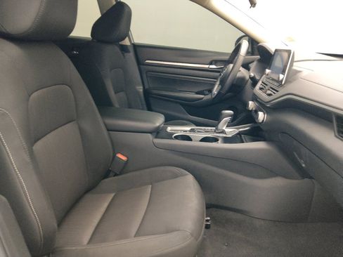 Used 2021 Nissan Altima 2.5 SV w/ SV Premium Package FWD image 21