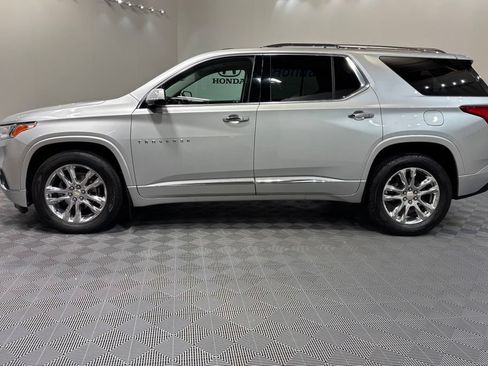 Used 2018 Chevrolet Traverse High Country AWD/4WD image 2