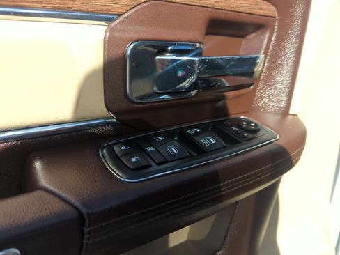 Used 2017 RAM 2500 Laramie w/ Off Road Package image 13