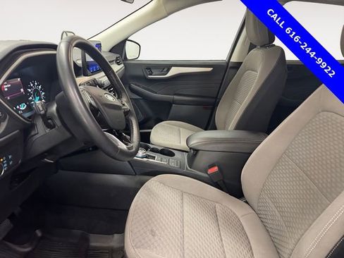 Used 2022 Ford Escape SE w/ Cold Weather Package image 6