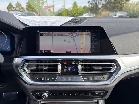 Used 2019 BMW 330i xDrive Sedan w/ M Sport Package AWD/4WD image 14