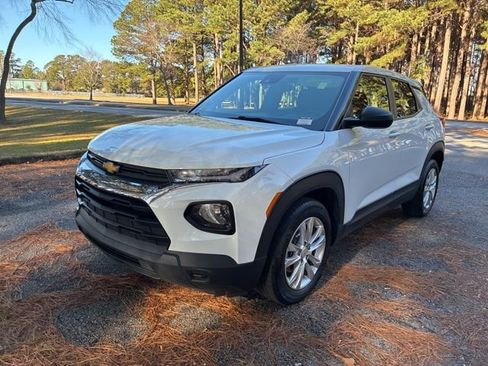 Used 2023 Chevrolet TrailBlazer LS image 7