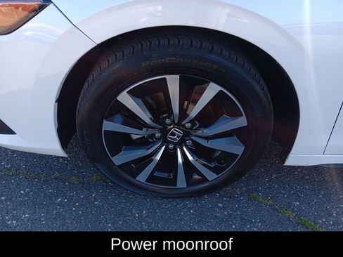Used 2024 Honda Civic EX-L image 9