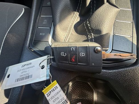 Used 2025 Volkswagen Jetta Sport FWD image 46
