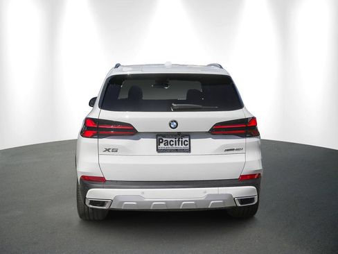 New 2026 BMW X5 xDrive40i w/ Parking Assistance Package AWD/4WD image 5