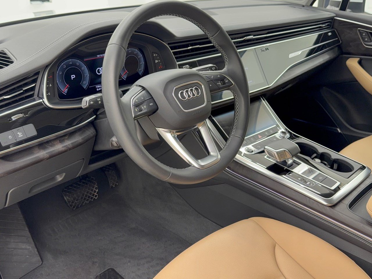 Used 2025 Audi Q7 3.0T Premium Plus w/ Premium Plus Package AWD/4WD image 4