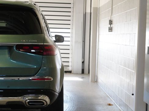 New 2026 Mercedes-Benz Maybach GLS 600 4MATIC image 13