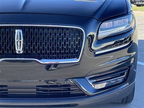 Used 2020 Lincoln Nautilus Reserve w/ Equipment Group 201A image 8