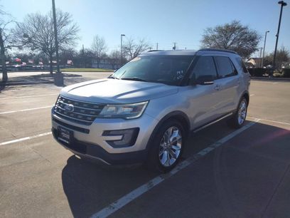 Used 2017 Ford Explorer XLT