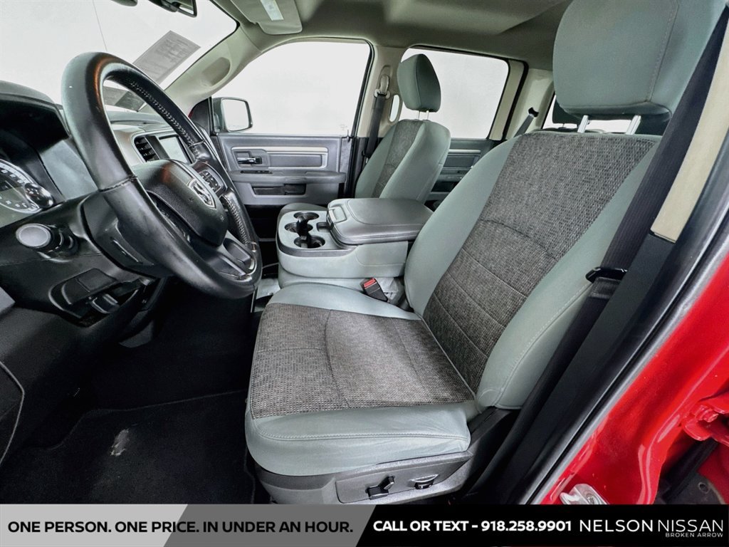 Used 2019 RAM 1500 Classic SLT w/ Luxury Group AWD/4WD image 19