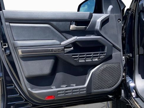 Used 2025 Toyota Tacoma TRD Sport RWD image 21