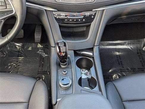Certified 2025 Cadillac XT5 Premium Luxury image 20