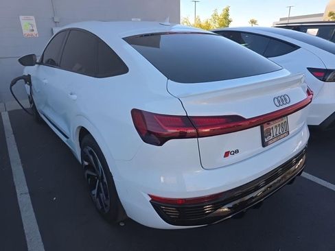Used 2024 Audi Q8 e-tron Prestige w/ Prestige Package AWD/4WD image 8