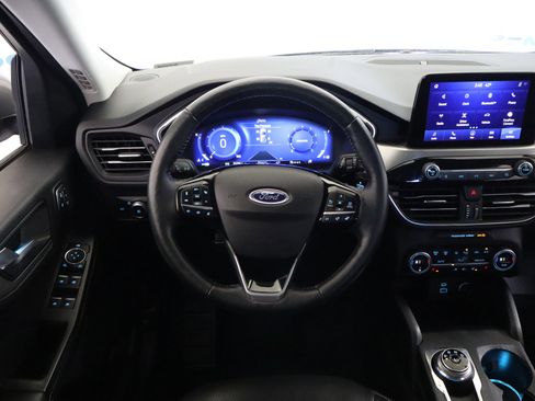 Used 2021 Ford Escape Titanium image 17