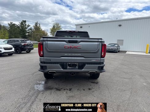 Used 2021 GMC Sierra 1500 AT4 w/ AT4 Value Package AWD/4WD image 4