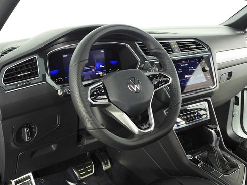 Used 2022 Volkswagen Tiguan SE R-Line FWD image 31