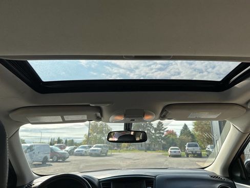 Used 2018 INFINITI QX60 Base AWD 4dr SUV image 11