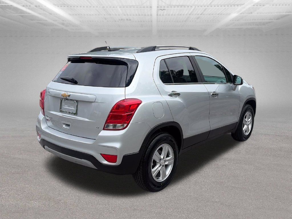 Used 2020 Chevrolet Trax LT w/ LT Convenience Package AWD/4WD image 6