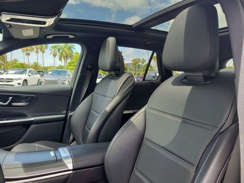 Used 2024 Mercedes-Benz GLC 300 image 21