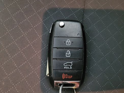 Used 2019 Kia Sorento L FWD image 32