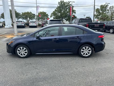 Certified 2023 Toyota Corolla LE image 6