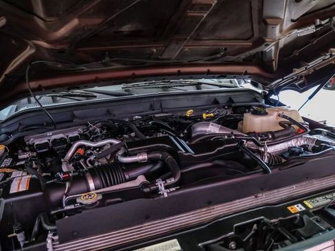 Used 2016 Ford F250 Lariat w/ Lariat Interior Package image 49