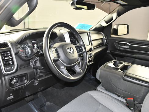Used 2023 RAM 1500 Big Horn AWD/4WD image 2