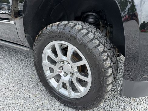 Used 2015 GMC Yukon Denali w/ Touring Package AWD/4WD image 6