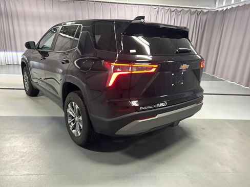 Used 2026 Chevrolet Equinox LT FWD image 5