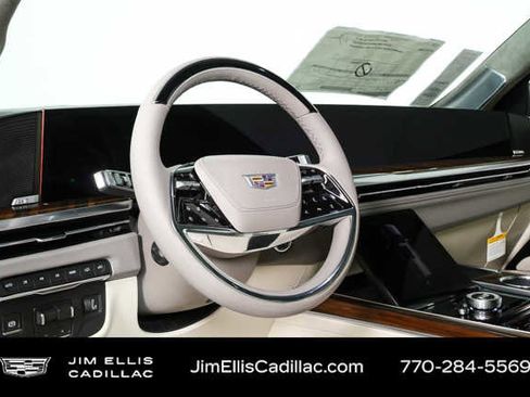 New 2026 Cadillac Escalade ESV Platinum Sport w/ LPO, Floor Liner Package image 4