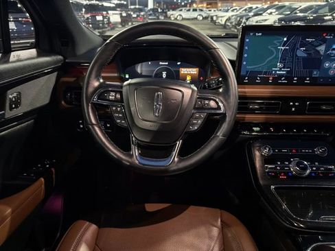 Used 2023 Lincoln Nautilus Reserve w/ Monochromatic Package image 17