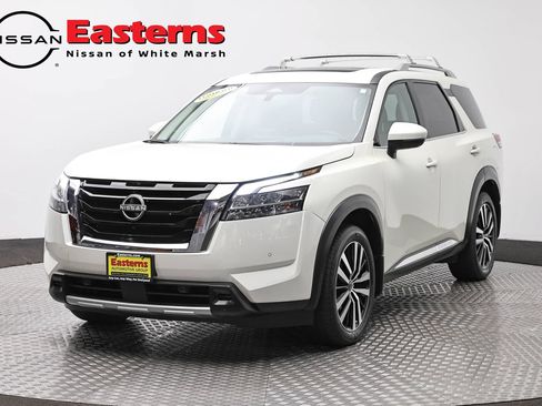 Used 2023 Nissan Pathfinder Platinum AWD/4WD image 1