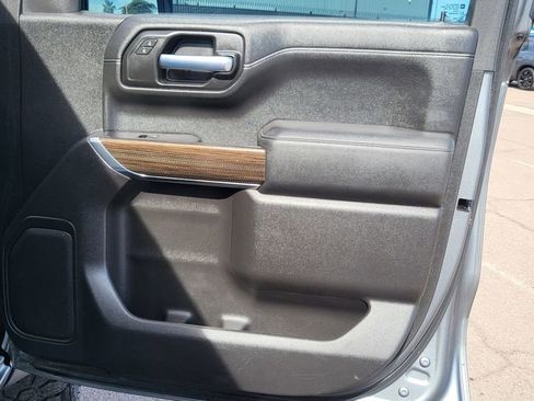 Used 2020 Chevrolet Silverado 1500 LT RWD image 13