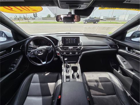 Used 2019 Honda Accord Sport image 11