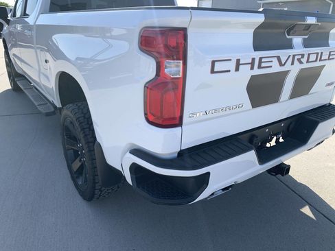 Used 2022 Chevrolet Silverado 1500 RST w/ Z71 Off-Road Package AWD/4WD image 16
