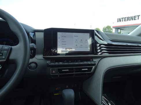 New 2026 Toyota Camry LE image 18