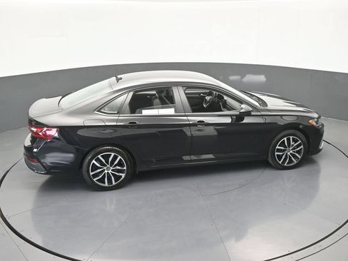 Used 2025 Volkswagen Jetta SE FWD image 49