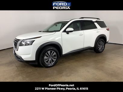 Used 2025 Nissan Pathfinder SV