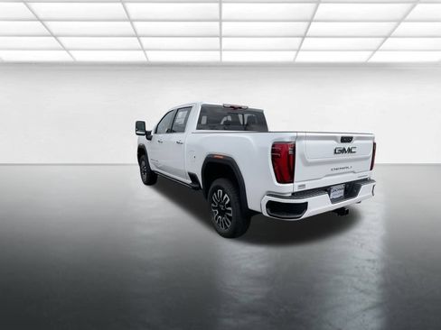 Used 2025 GMC Sierra 2500 Denali Ultimate image 24