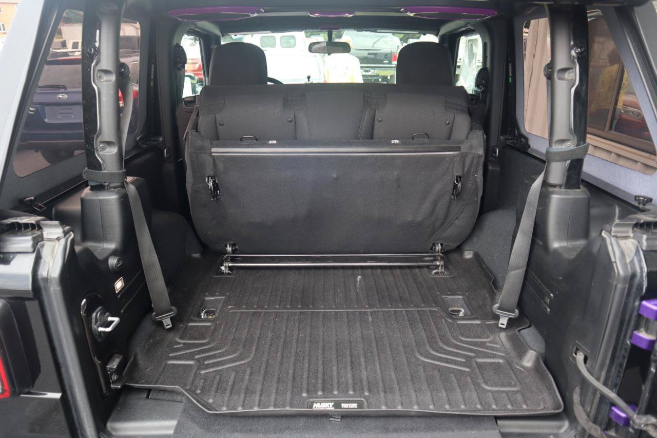 Used 2020 Jeep Wrangler Sport AWD/4WD image 43