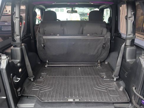 Used 2020 Jeep Wrangler Sport AWD/4WD image 43